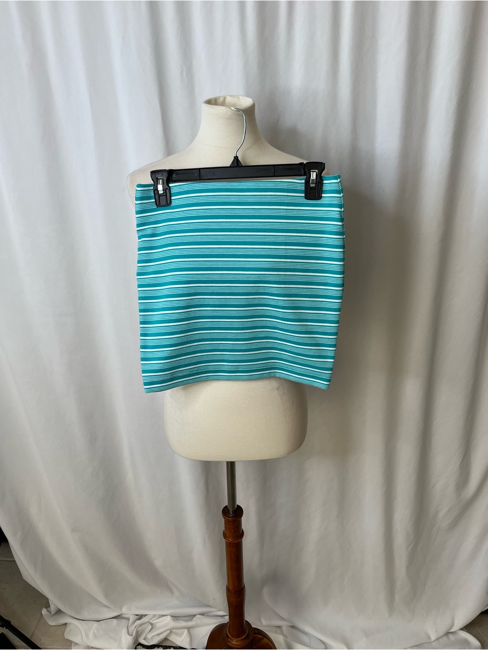 Guess Teal & White Striped Pencil Skirt – Size Medium